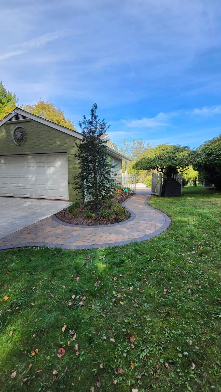 Gallery photos for Freshly Revamped Paver Walkways and Patios: Image #1