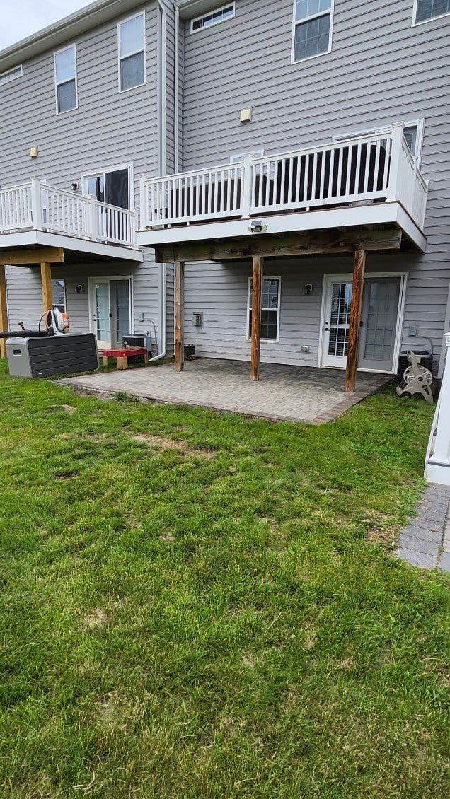 Gallery photos for Stunning Paver Patio Transformation: Image #2